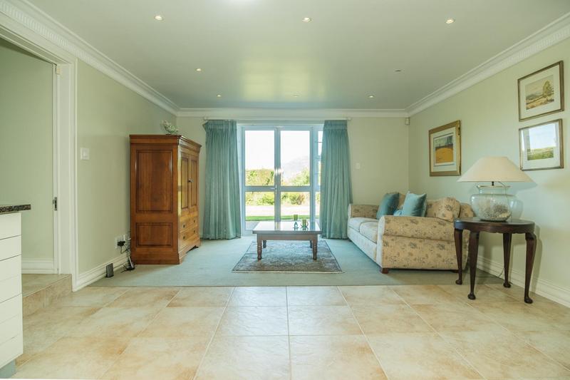 4 Bedroom Property for Sale in Ruyteplaats Western Cape
